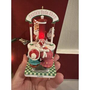 Hallmark Keepsake Ornament Sharing A Soda Magic Santa Light VTG 1996 in Box